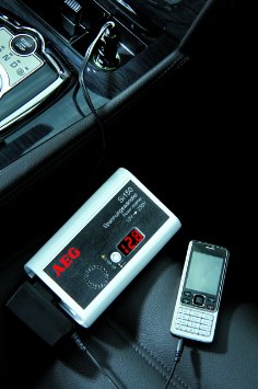 AEG 97110 Si 150 - Trasformatore di tensione da tasca, con display LCD, 150 W, presa USB, incluso cavo per la...