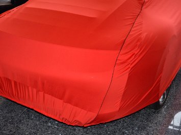 Autoabdeckung Indoor Car-Cover Größe M 405x165x120cm Satin rot
