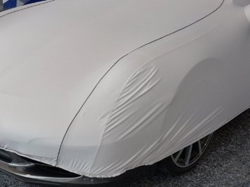 Autoabdeckung Indoor Car-Cover mit Spiegeltasche Größe M 405x165x120cm Satin grau