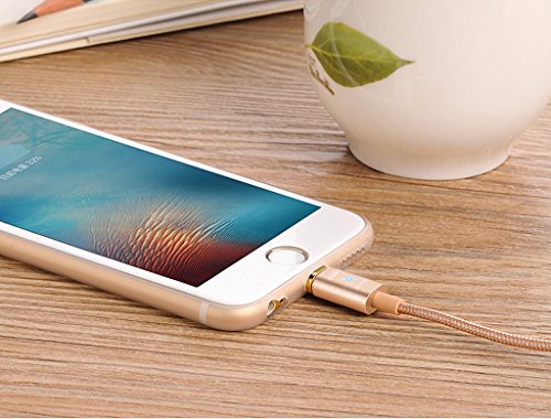Carica batteria magnetico con cavo, per dispositivi Apple, con porta illuminata, per iPhone 5, 5C, 5S, 6, 6+, 6S, 6S+, 7, 7+, iPad, iPad Mini e iPod (cavo color oro intrecciato, lunghezza 1,2 m).