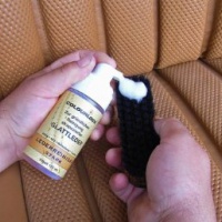 Colourcare Kit Manutenzione E Protezione Pelle Con Detergente Forte