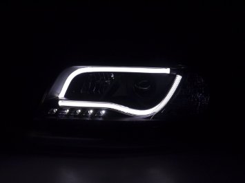 FK-Automotive coppia di fari daylight Audi A6 tipo 4B anno di costruzione 01