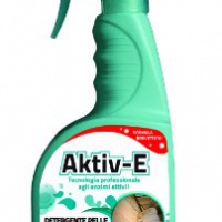 LINEA AKTIV-E: DETERGENTE PELLE 750ml Detergente idratante profumato. Elimina i cattivi odori.