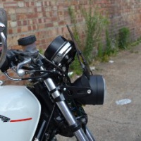 Parabrezza Dominator retrò Streetfighter per moto