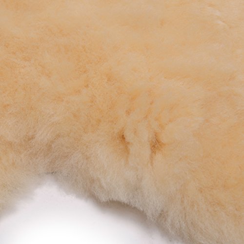 Pelle di pecora naturale per neonati di CHRIST – morbida pelle di agnello medicale (qualità premium) – ideale per passeggino o come tappeto. Lunghezze +/- 95 cm – colore bianco naturale