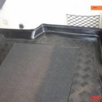 ZentimeX Z902315 Vasca baule su misura con superficie scanalata e integrato tappeto antiscivolo