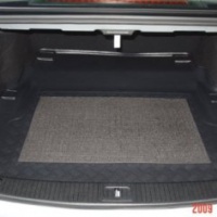 ZentimeX Z905764 Vasca baule su misura con superficie scanalata e integrato tappeto antiscivolo