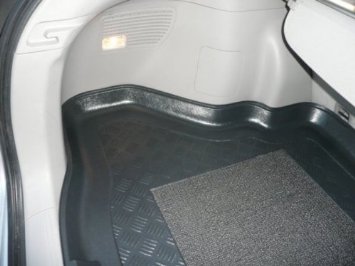 ZentimeX Z906588 Vasca baule su misura con superficie scanalata e integrato tappeto antiscivolo